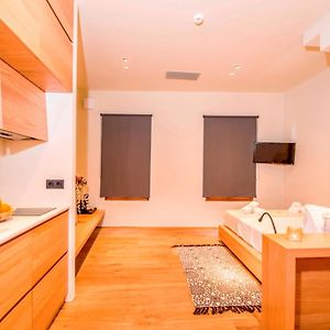 Chambre de Luxe Lit Queen-Size au Deuxième Étage